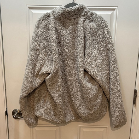 PINK Victoria's Secret Plush Sherpa Jacket - Picture 6 of 6